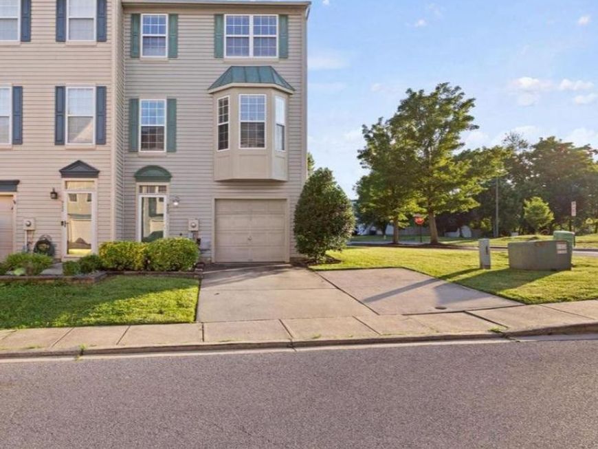 900 Turning Point Court, Frederick, MD 21701 Main Photo