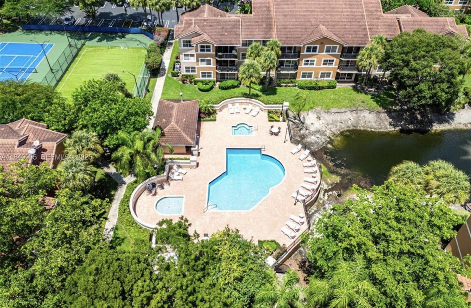 8955 Wiles Road, Unit 306, Coral Springs, FL 33067 Photo