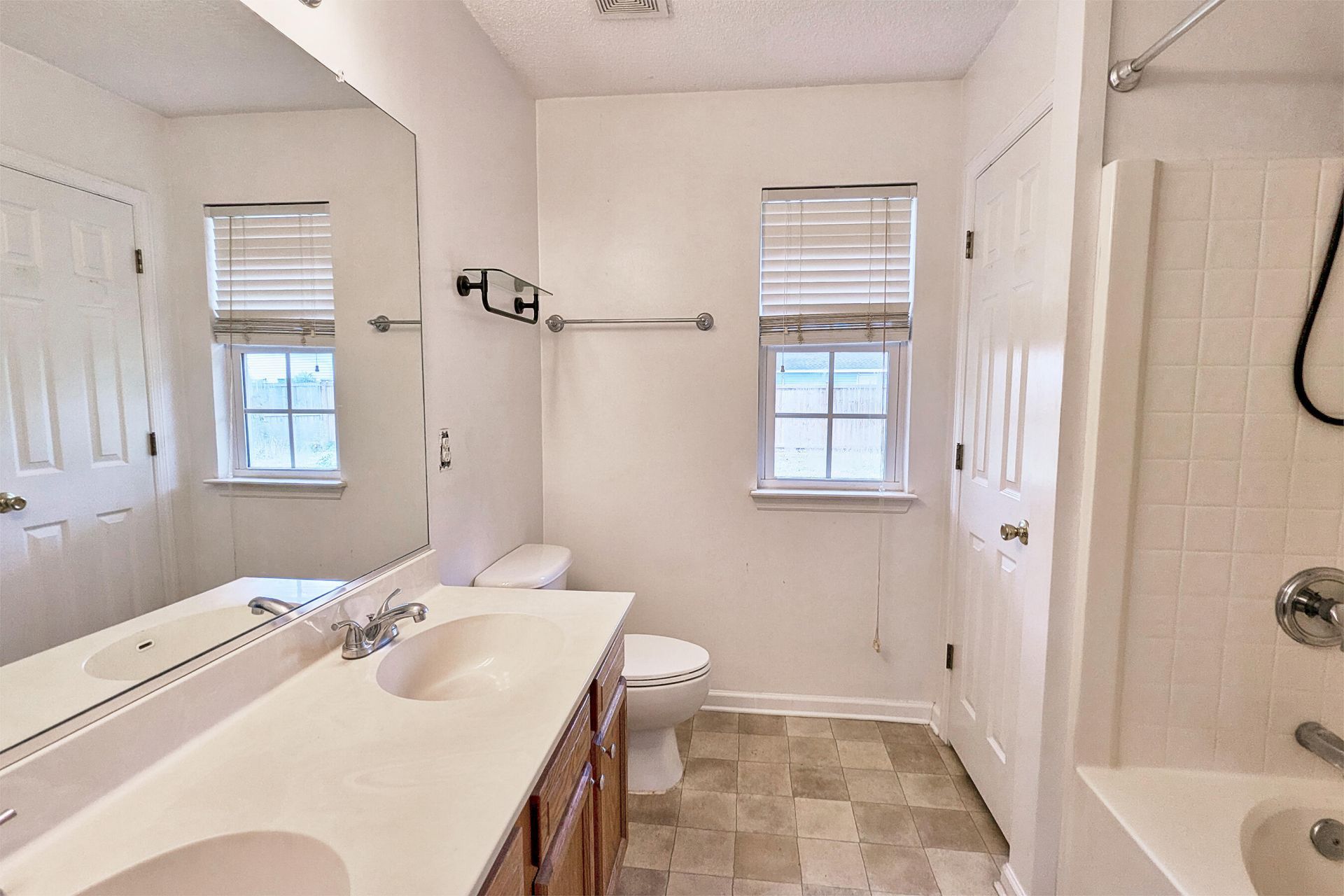 103 Betsy Lane Photo 23