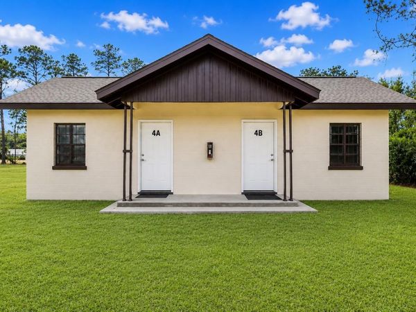 8010 SE US HIGHWAY 301 , Unit 4B, HAWTHORNE, FL 32640