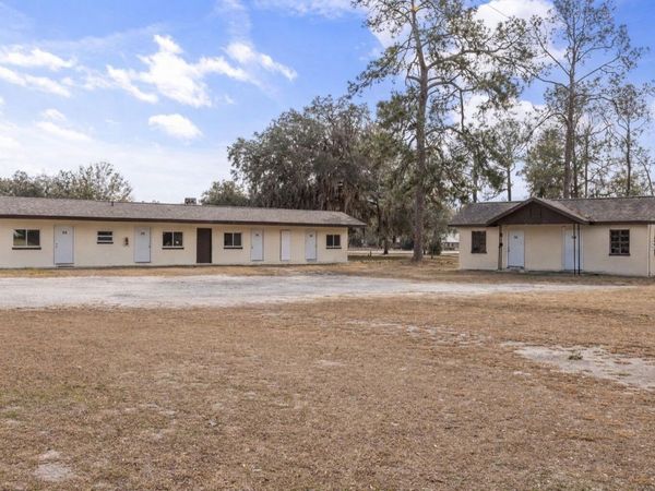 8010 SE US HIGHWAY 301 , Unit 2A, HAWTHORNE, FL 32640