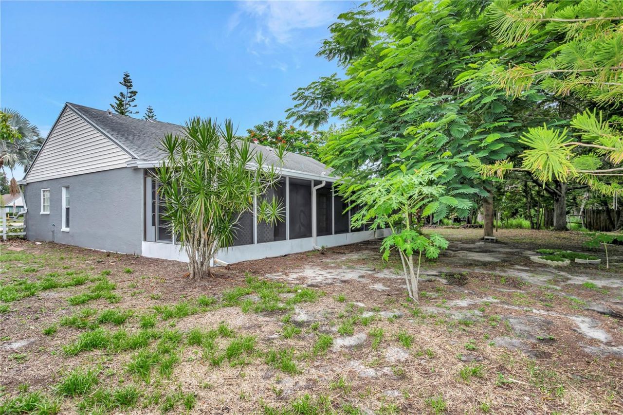 5680 25th Street Circle E, Bradenton, FL 34203 Photo