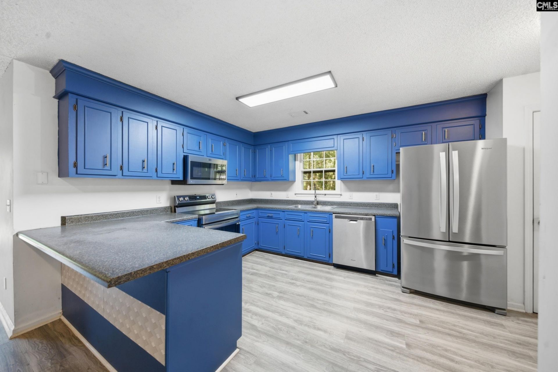 164 Thames Valley Court  Photo 5