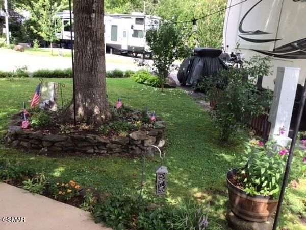 4229 E Parkway #374, Gatlinburg, TN 37738