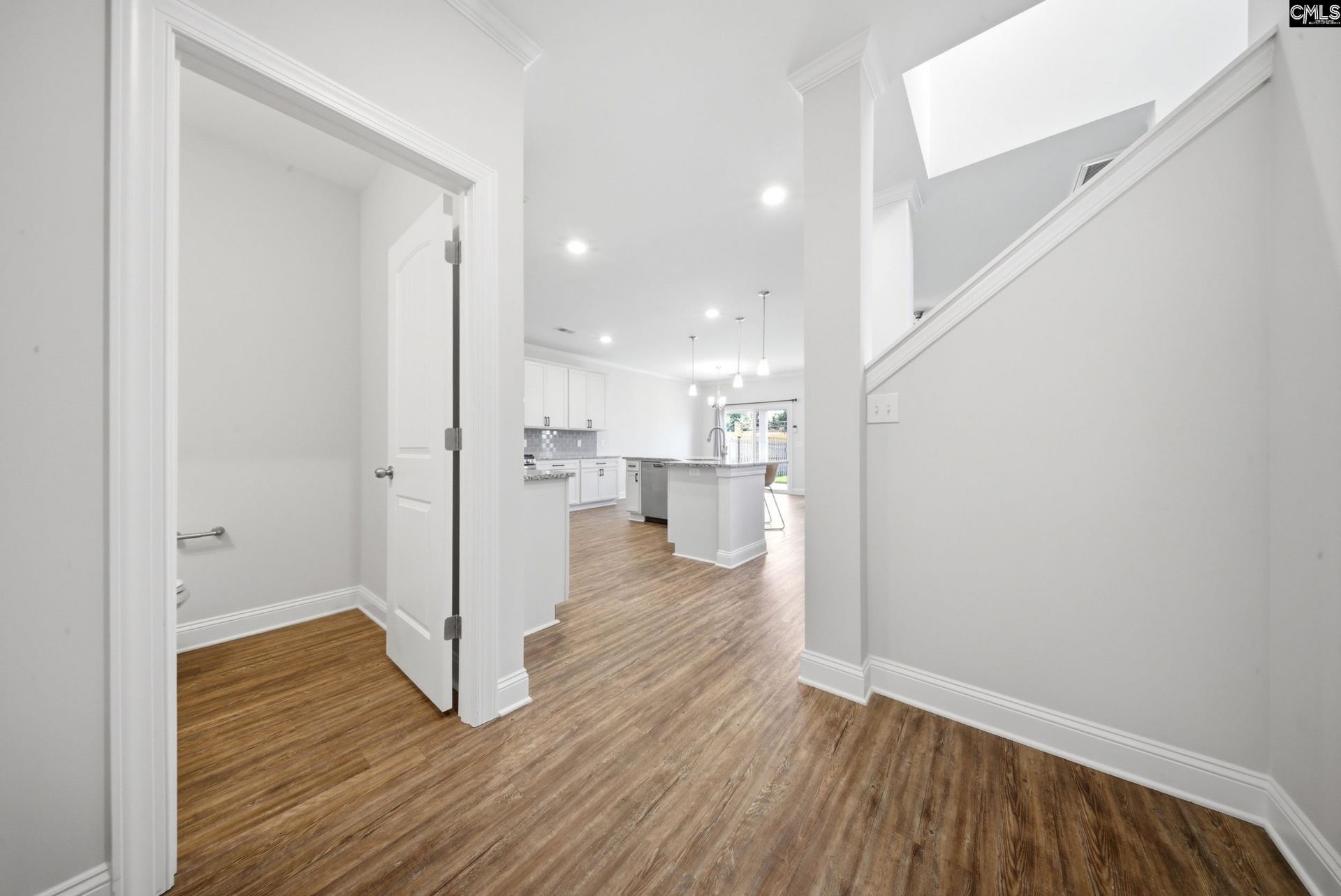 709 Empire Maker Road  Photo 10