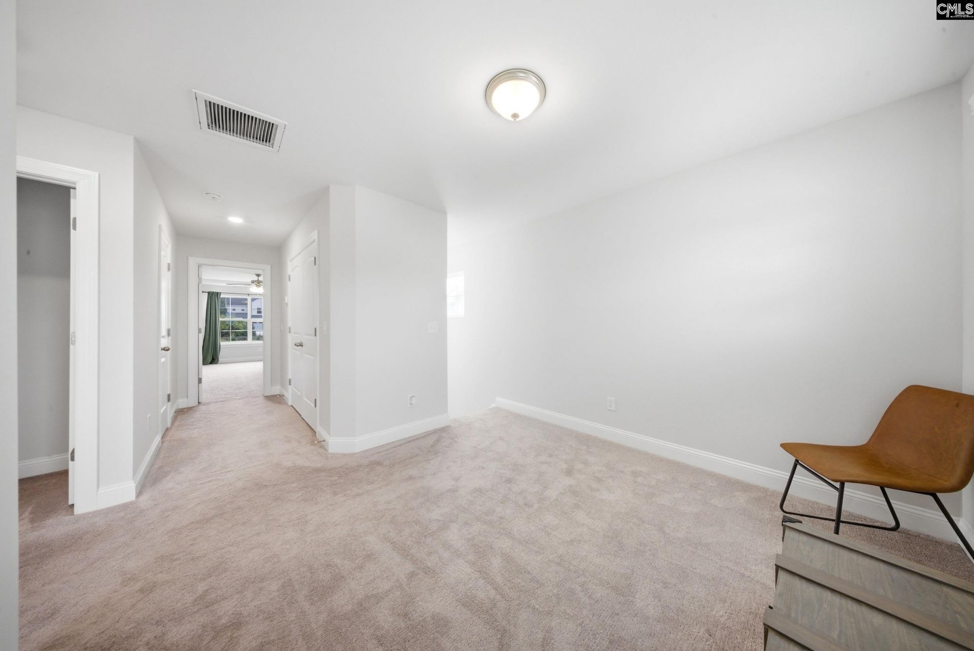 709 Empire Maker Road  Photo 21