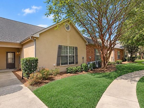 809 Summer Breeze Dr, Unit #404, Baton Rouge, LA 70810