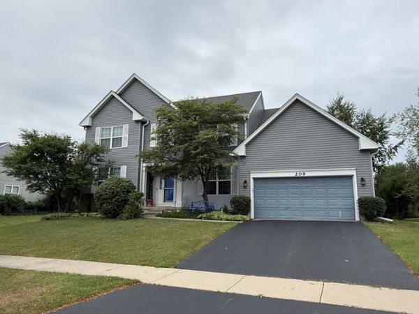 209 Rogers Way, Sycamore, IL 60178