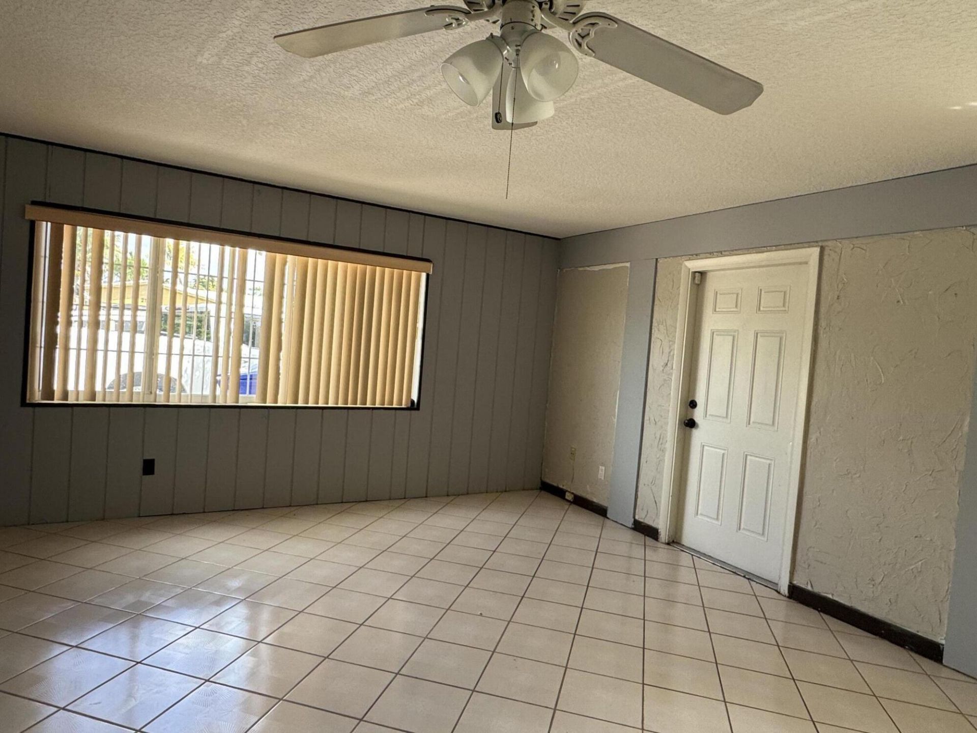 2180 NW 93rd Avenue, Pembroke Pines, FL 33024 Photo