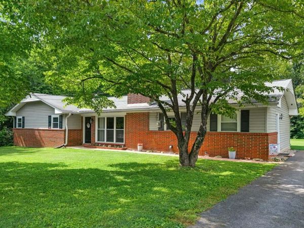 1234 Millard Street , Athens, TN 37303