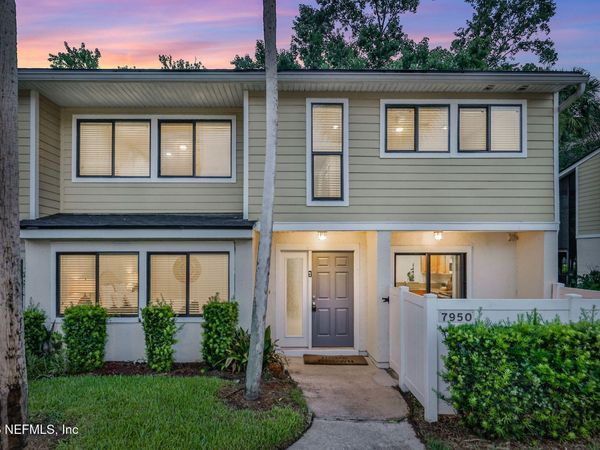 7950 LOS ROBLES Court, Unit 7950, Jacksonville, FL 32256