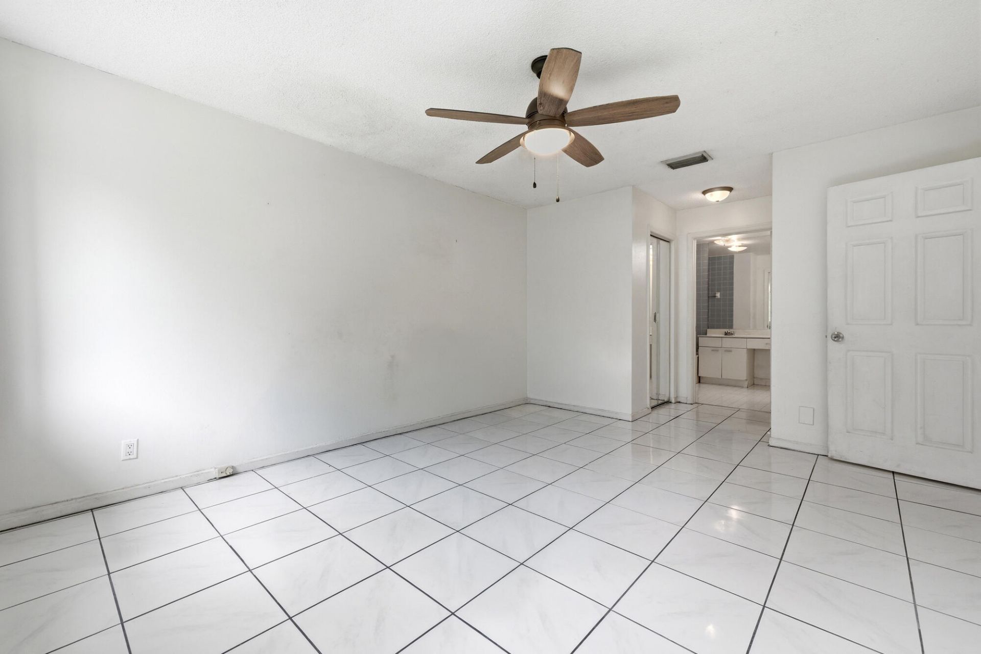 120 Sunshine Boulevard, Royal Palm Beach, FL 33411 Photo