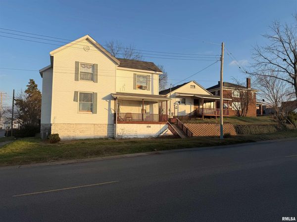 312 N MAIN Street, Harrisburg, IL 62946