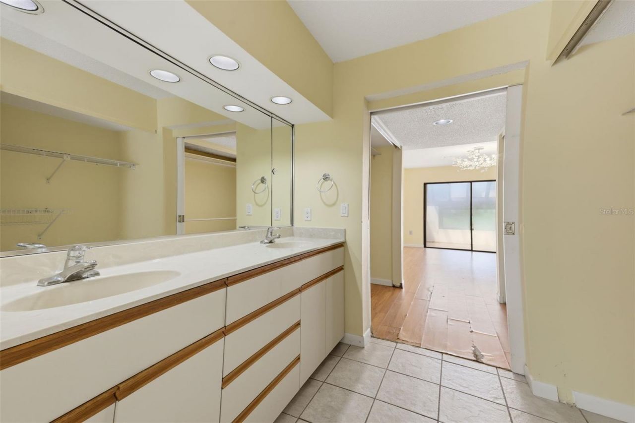 3813 Fishing Trail, Unit 62, Sarasota, FL 34235 Photo