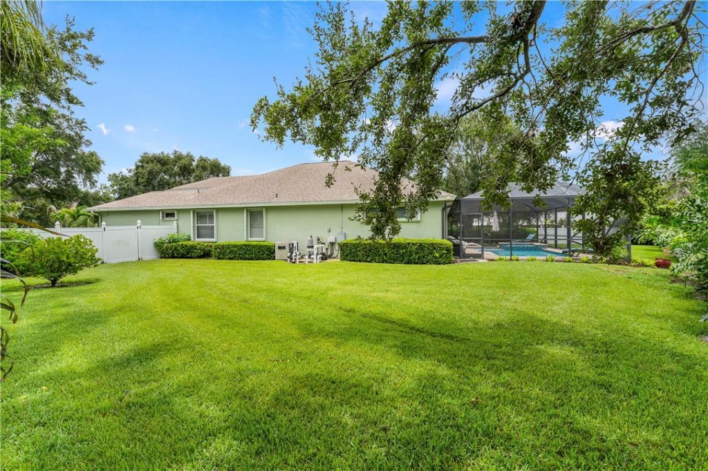210 Champagne Court Sw, Vero Beach, FL 32968 Photo