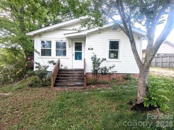 901 State Street , Unit Ext, Marion, NC 28752