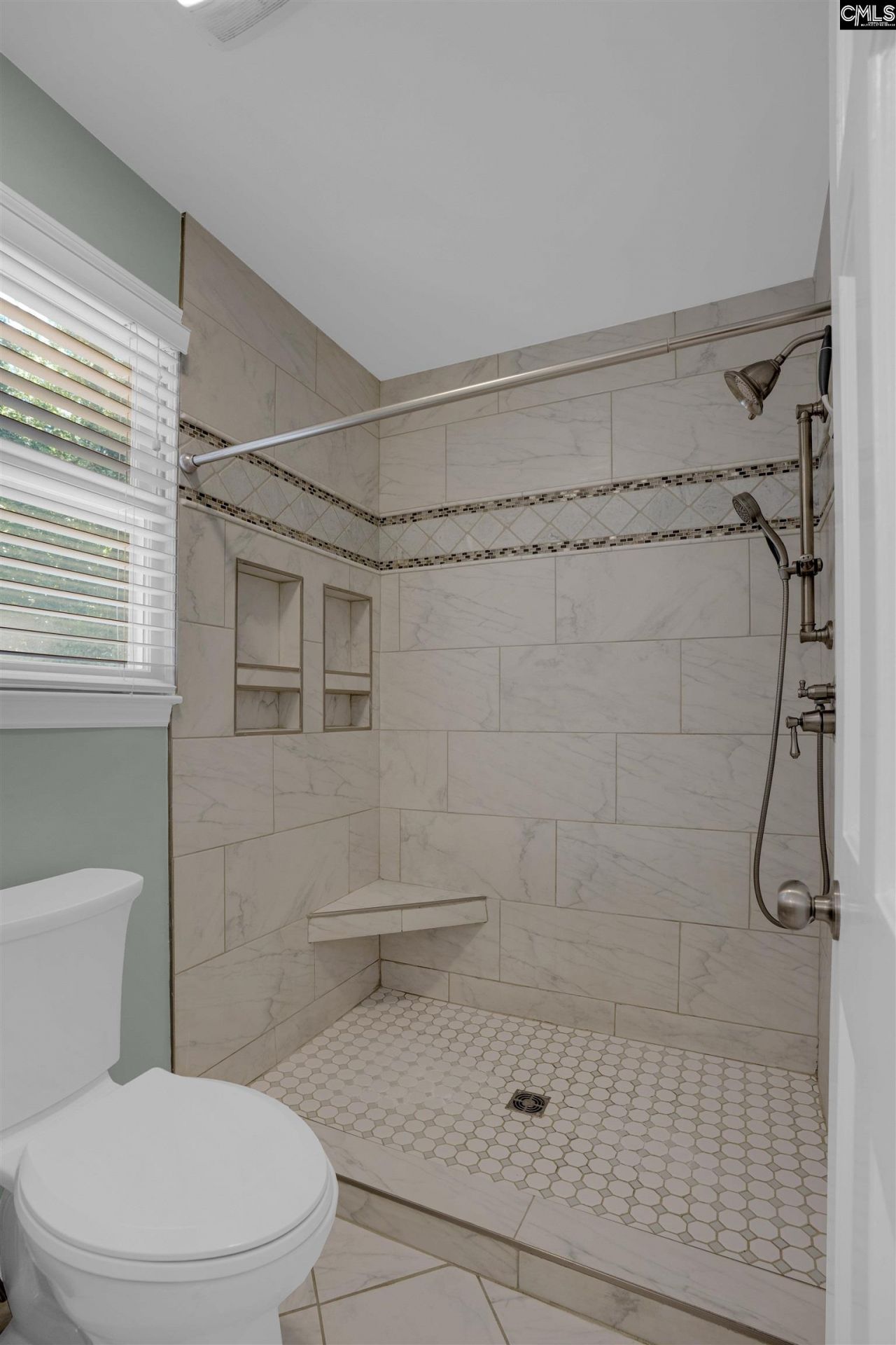 217 Springs Court  Photo 16