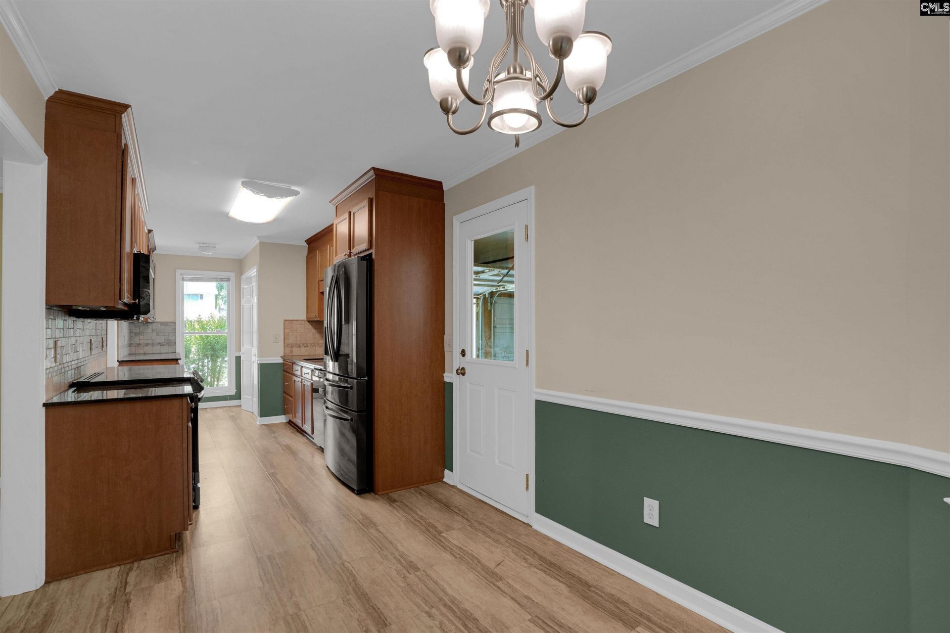 217 Springs Court  Photo 6