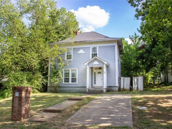 404 E Laurel Street , Hugo, OK 74743