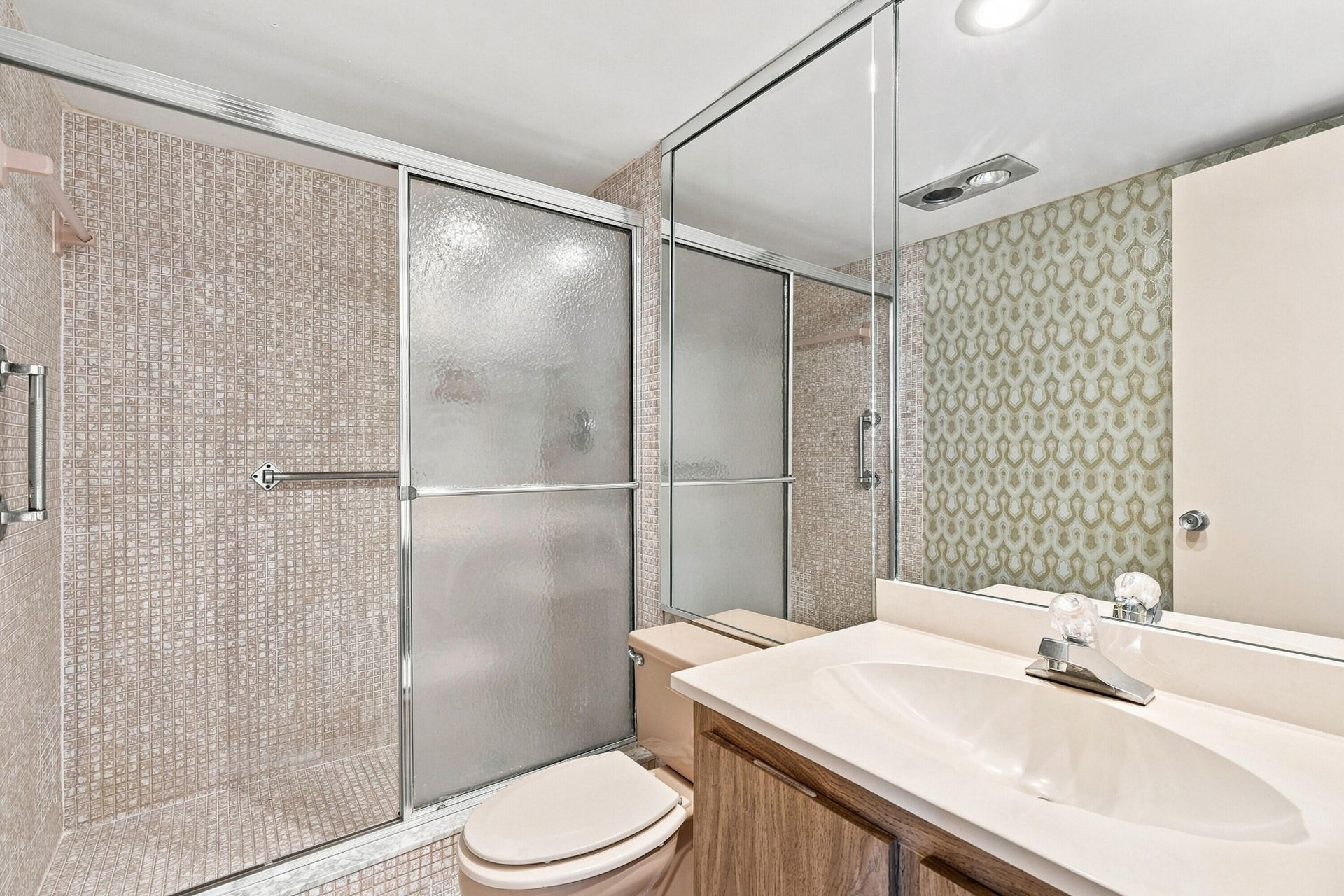 555 Oaks Lane, Unit 303, Pompano Beach, FL 33069 Photo