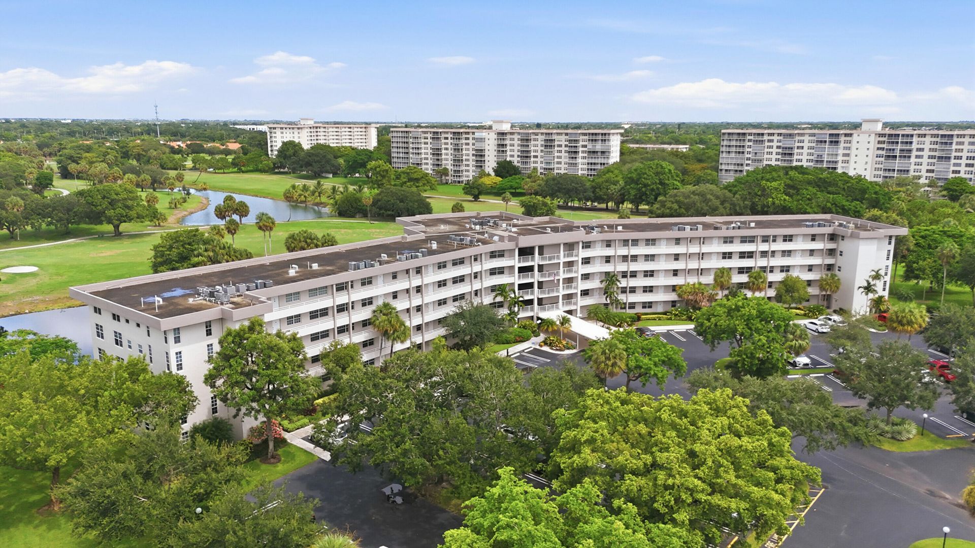 555 Oaks Lane, Unit 303, Pompano Beach, FL 33069 Photo