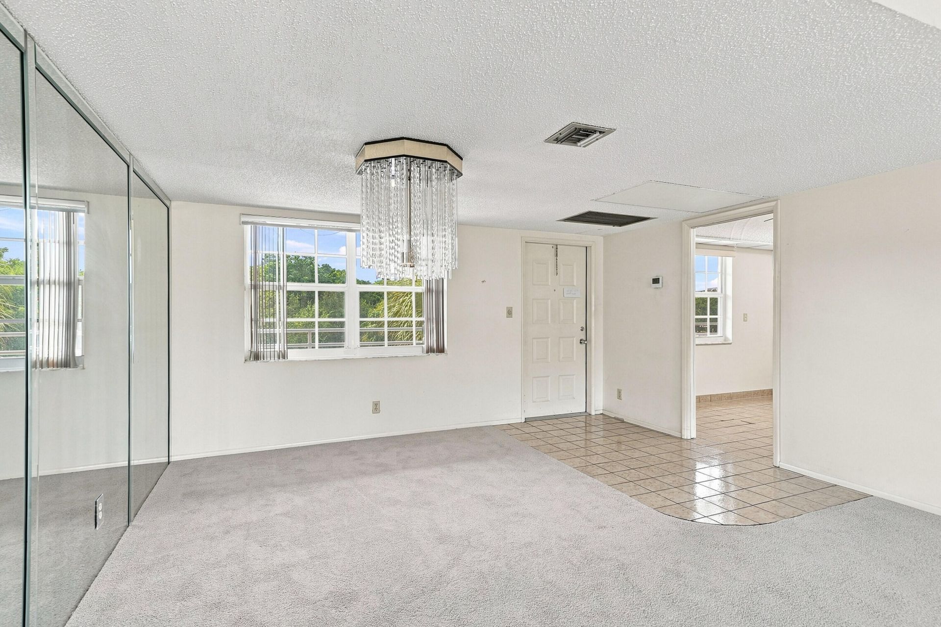 555 Oaks Lane, Unit 303, Pompano Beach, FL 33069 Photo