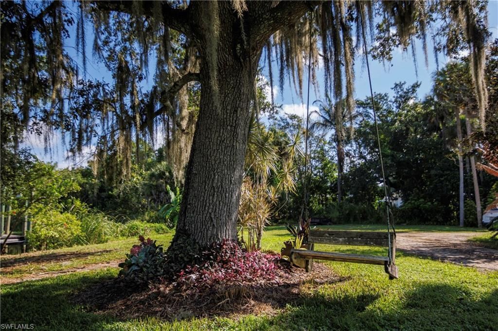 1821 Sunset Trl, Alva, FL 33920 Photo