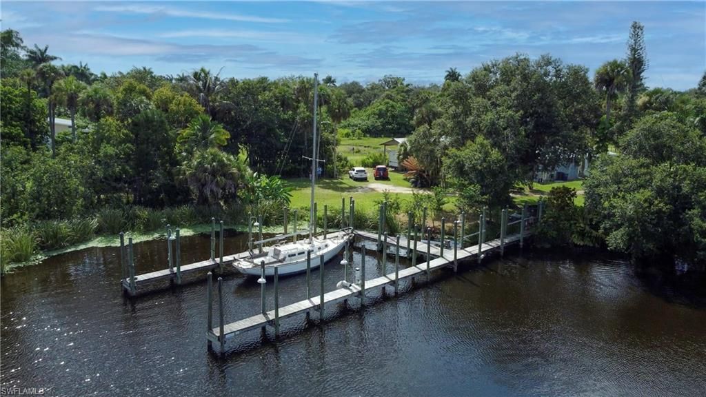 1821 Sunset Trl, Alva, FL 33920 Photo