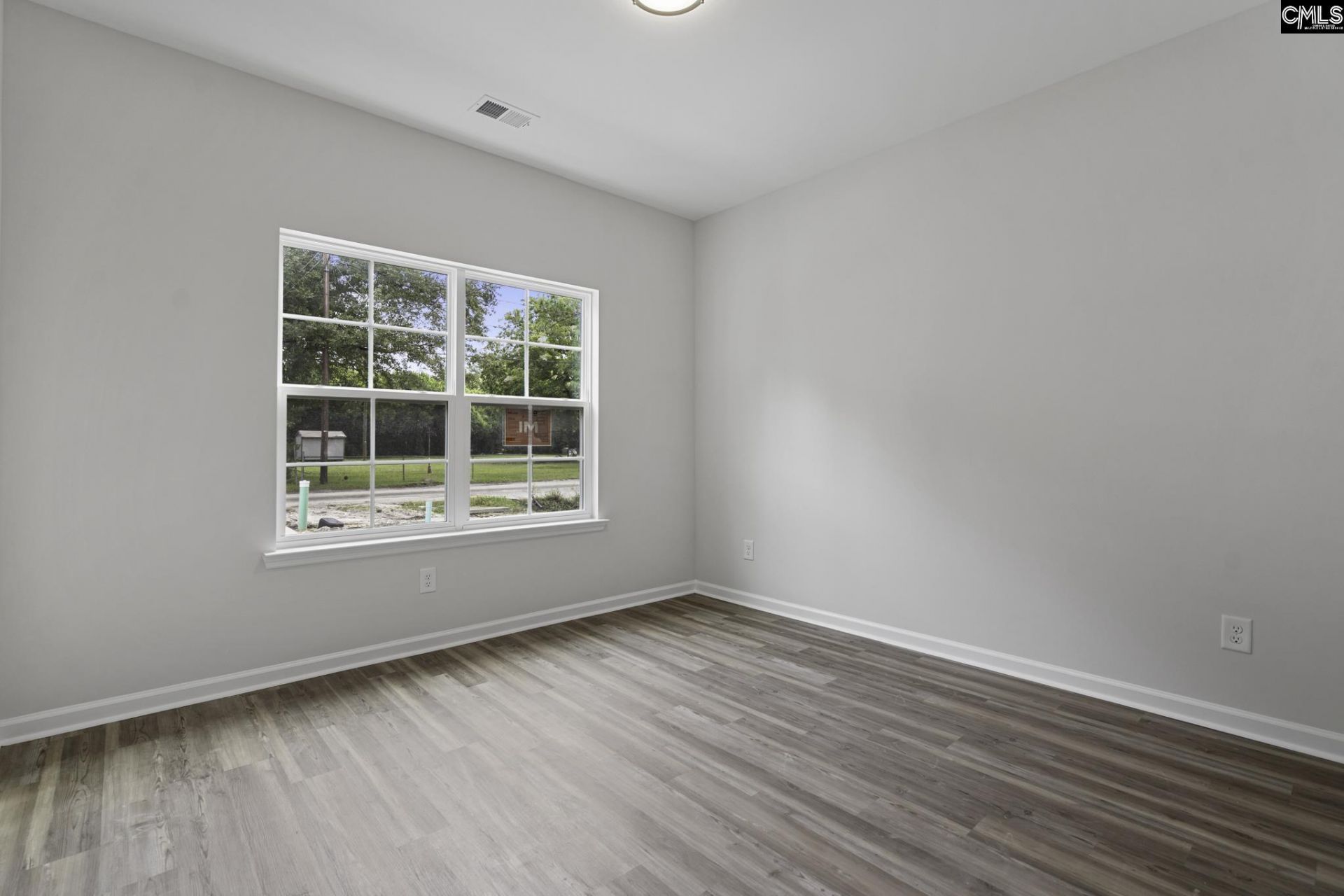 416 Crawford Road Photo 7