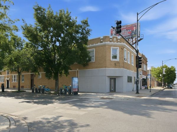 2957 N Cicero Avenue , Chicago, IL 60641
