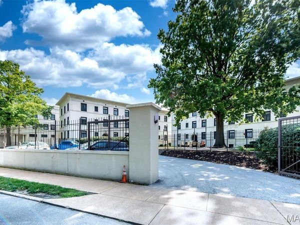 607 Westgate Avenue , Unit E, University City, MO 63130