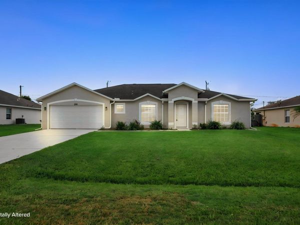216 SW Kestor Drive, Port St. Lucie, FL 34953