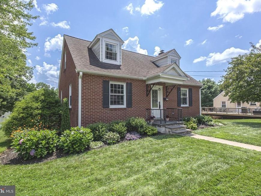 248 N 3rd Street, Perkasie, PA 18944 Main Photo