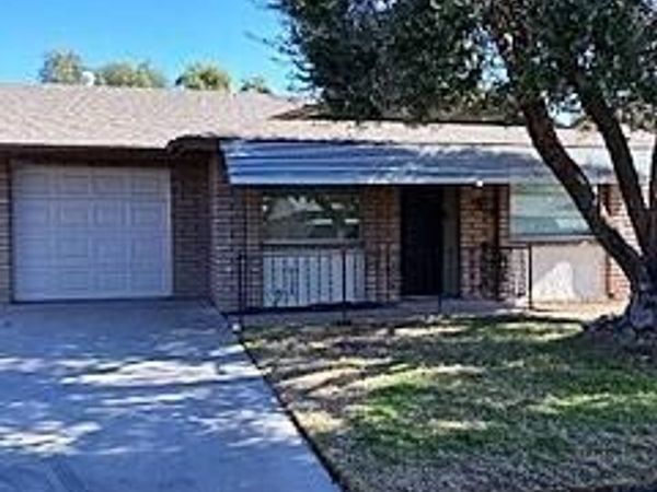9911 N 95TH Drive, Unit B, Peoria, AZ 85345