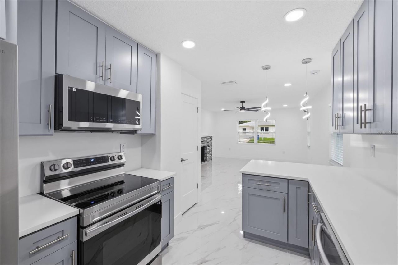 2535 19th Street S, Saint Petersburg, FL 33712 Photo