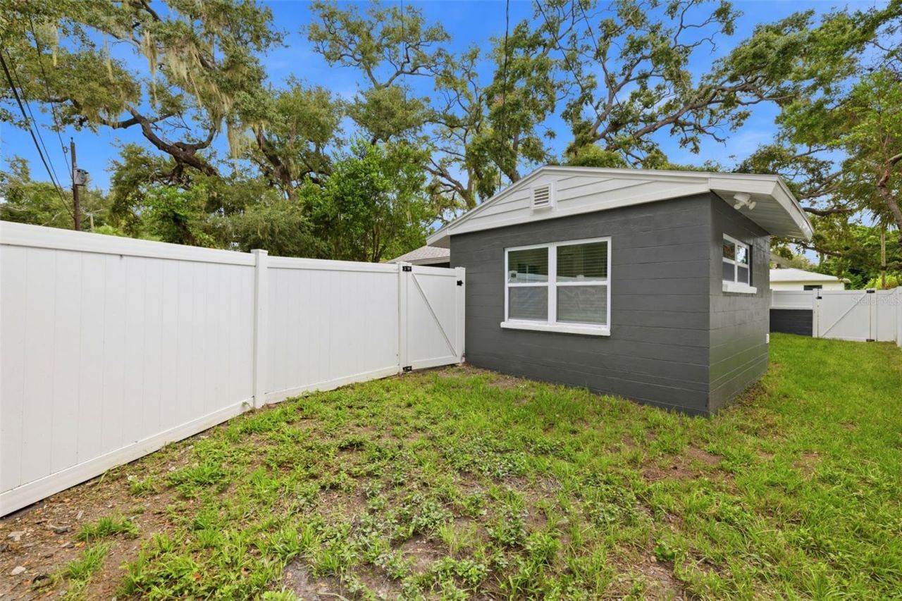 2535 19th Street S, Saint Petersburg, FL 33712 Photo