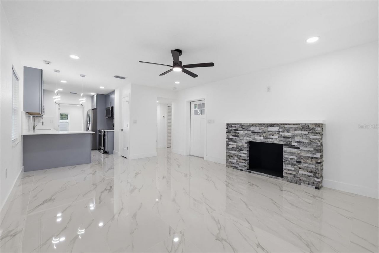 2535 19th Street S, Saint Petersburg, FL 33712 Photo