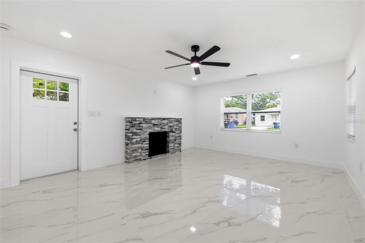 2535 19th Street S, Saint Petersburg, FL 33712 Photo