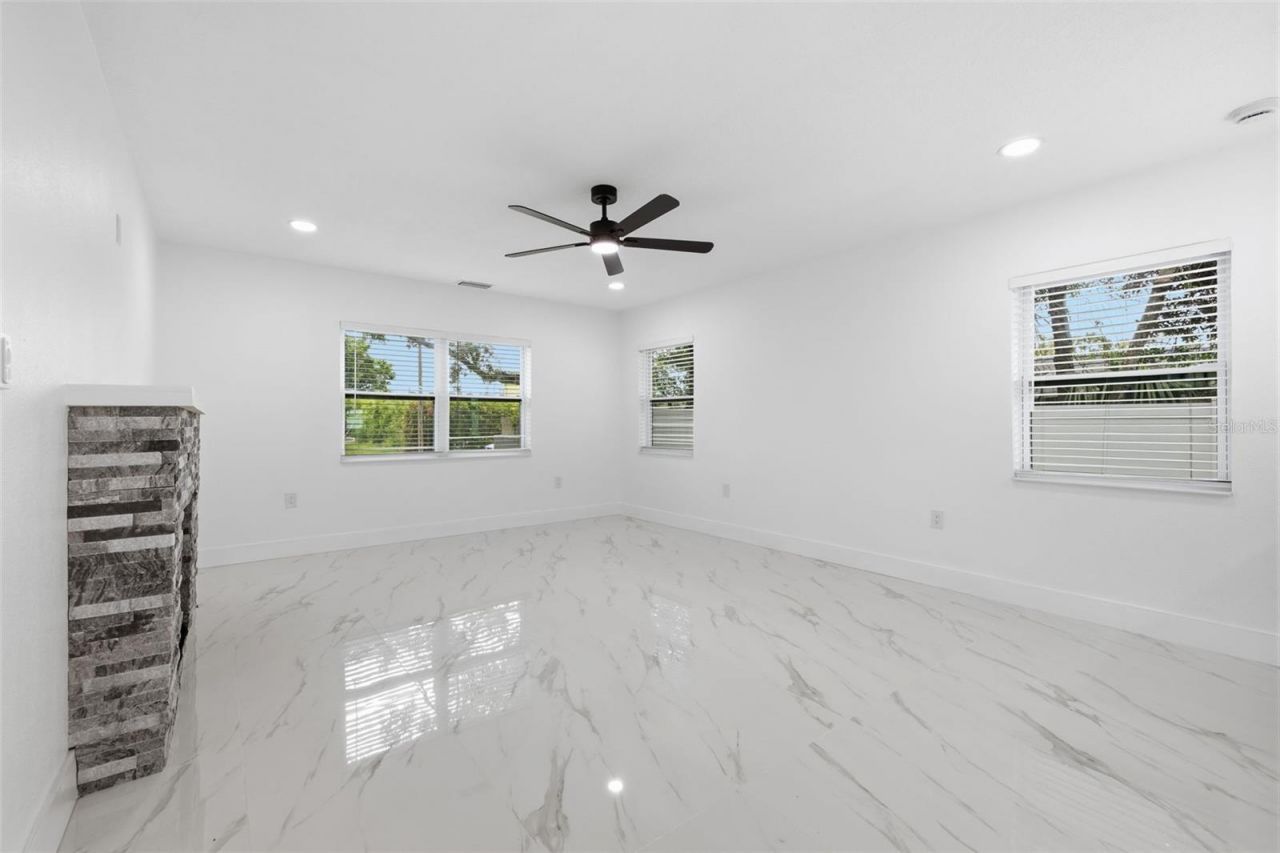 2535 19th Street S, Saint Petersburg, FL 33712 Photo