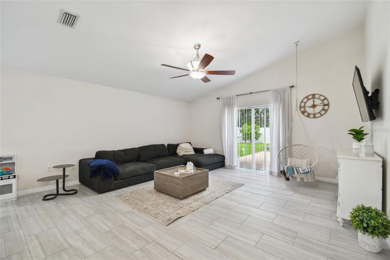 24541 Laurel Ridge Drive , Lutz, FL 33559 Photo