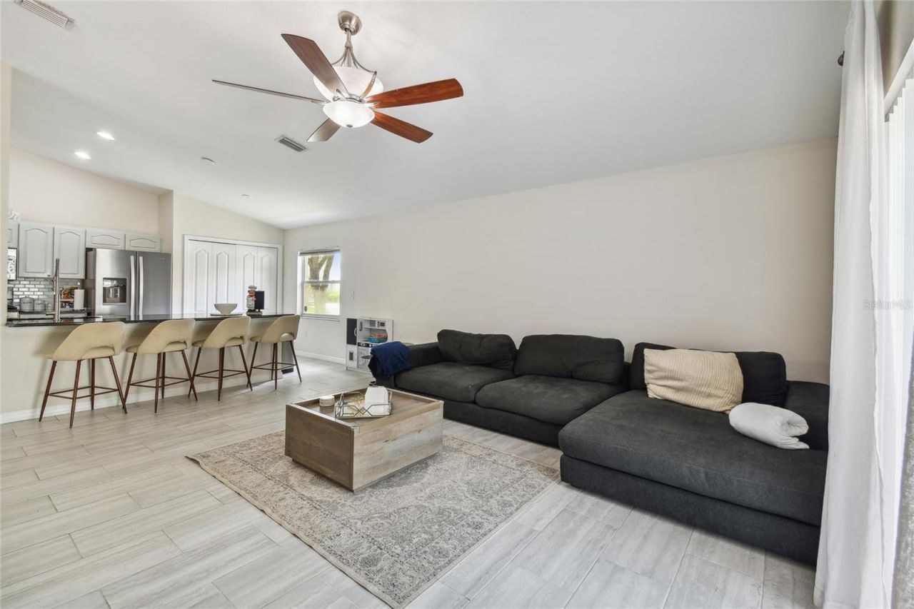 24541 Laurel Ridge Drive , Lutz, FL 33559 Photo