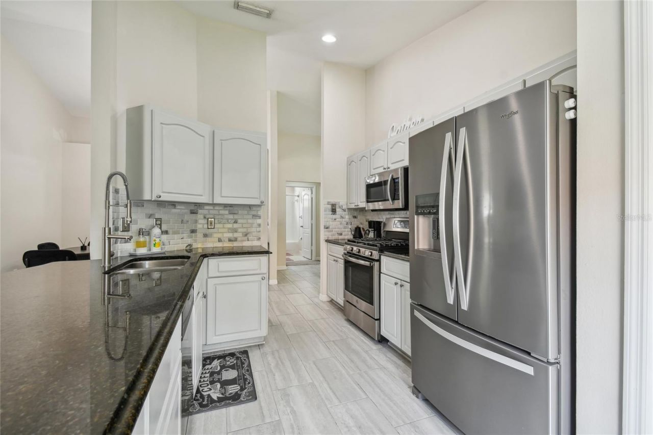 24541 Laurel Ridge Drive , Lutz, FL 33559 Photo
