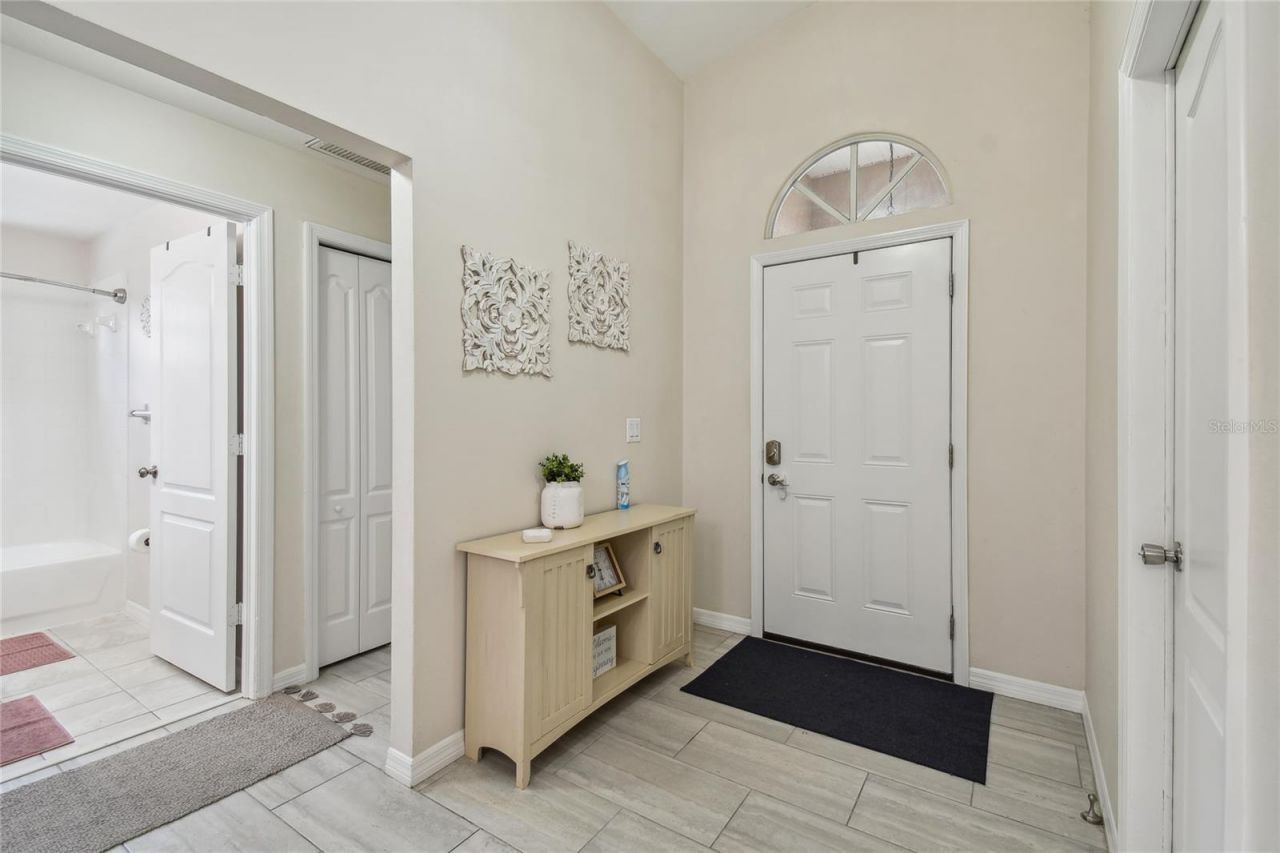 24541 Laurel Ridge Drive , Lutz, FL 33559 Photo