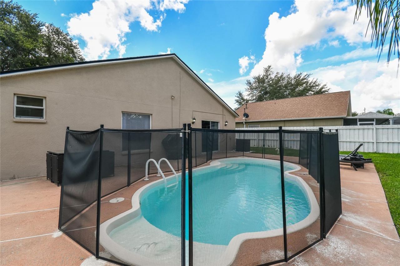24541 Laurel Ridge Drive , Lutz, FL 33559 Photo