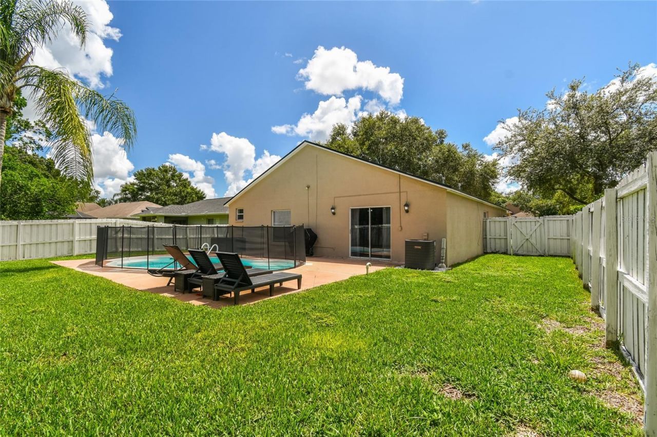 24541 Laurel Ridge Drive , Lutz, FL 33559 Photo