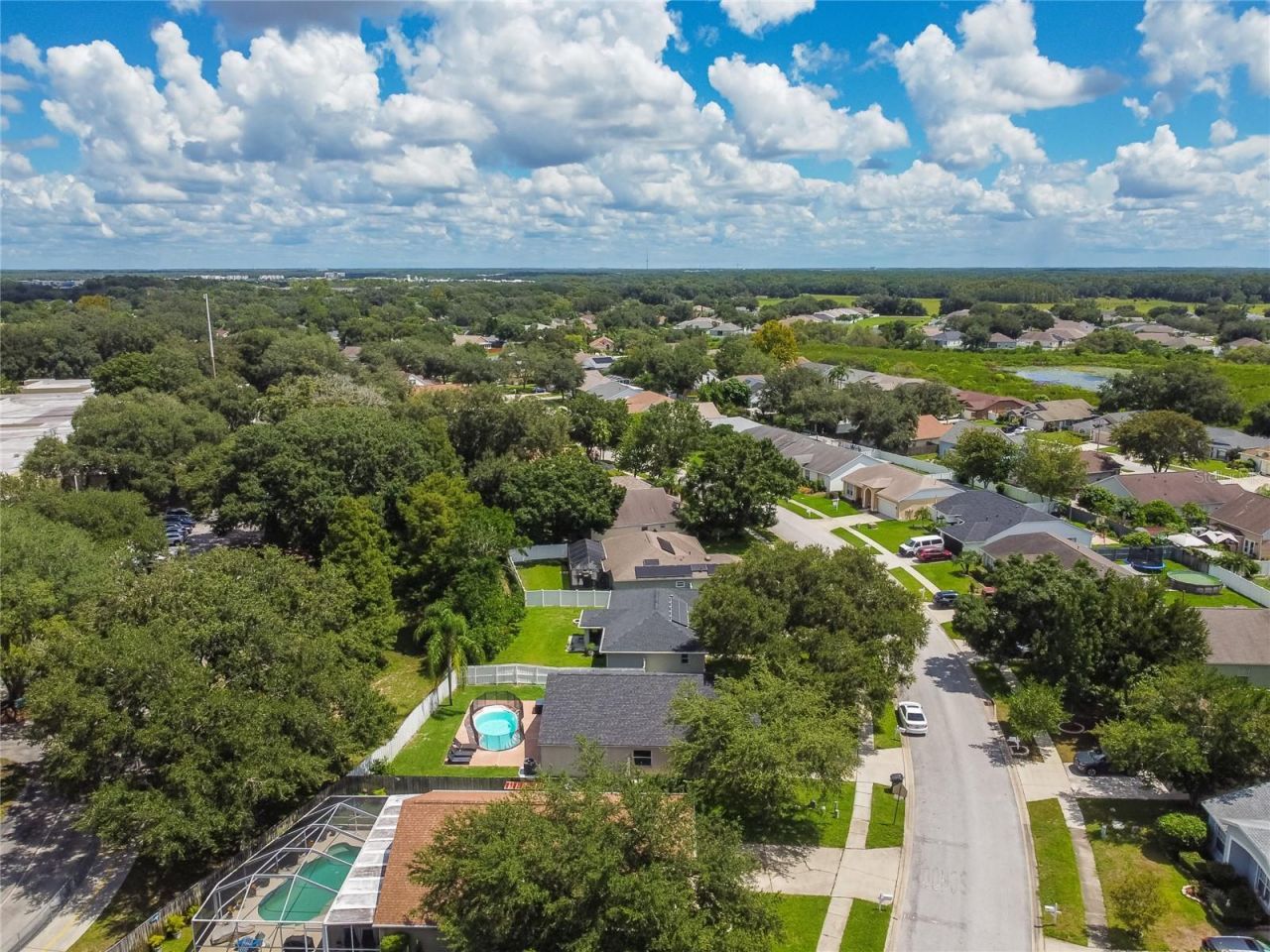 24541 Laurel Ridge Drive , Lutz, FL 33559 Photo