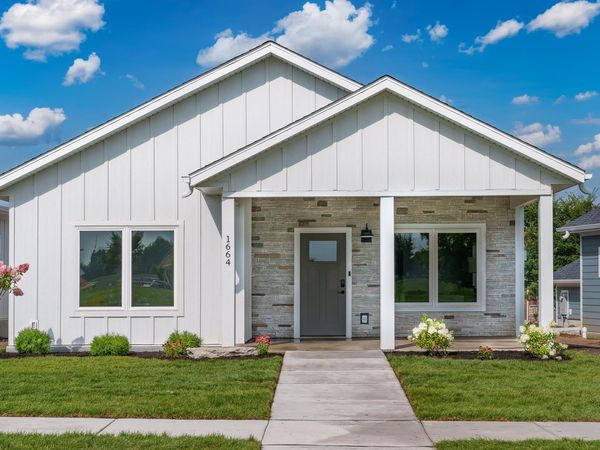 6026 Mississippi Avenue, Davenport, IA 52807
