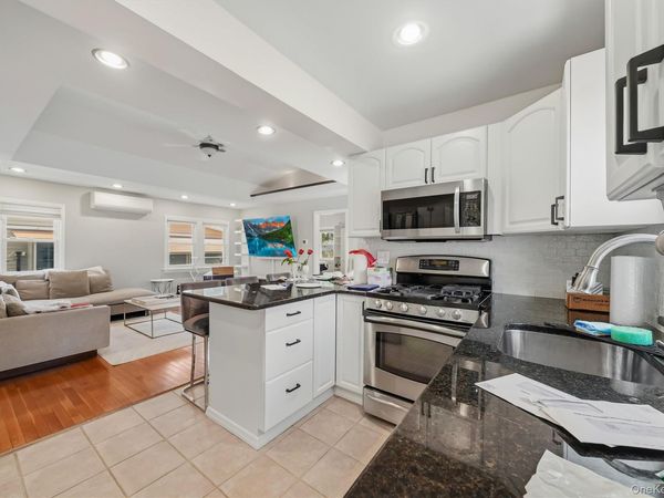 190C Edgewater Park , Unit 190C, Bronx, NY 10465