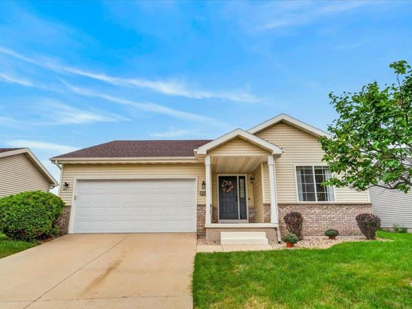 248 Tall Grass Trail, Sun Prairie, WI 53590
