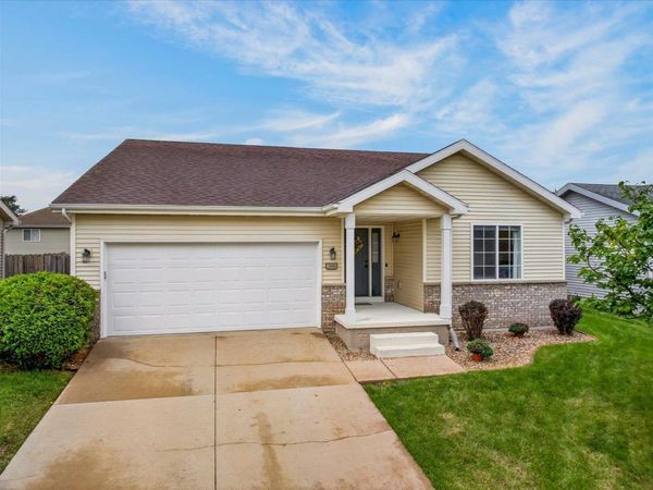 248 Tall Grass Trail, Sun Prairie, WI 53590